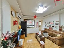 无抵押贷款诚心卖,双轨加持,配套成熟,居住舒适。