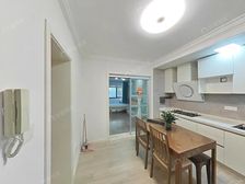 新出小两房 精装修 可领包入住 看房有钥匙 花园位置