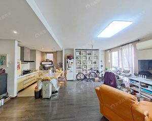 顺驰蓝调国际·东南三居 轻松变四居 满5 双地铁