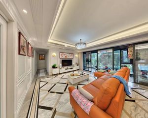 青秀阅山府 4室2厅 东南