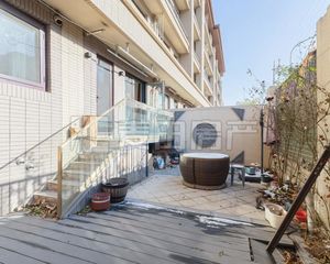海淀西四环次新房单价4万多一层带庭院百万豪装跃墅,随时看房
