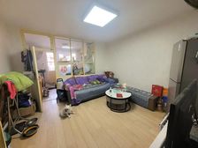 湖光小区 56.77平2居 南北向简装修 自住保养好