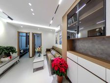 金田花苑 2 房 40.1738 方 近地铁 交通便利