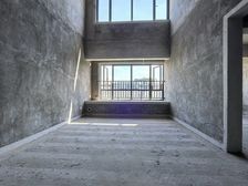 南岸区 麓宸澜山樾一期 五房 139万