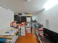 宜川中旁边,楼层好,满五少税,房东出国诚售