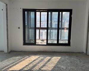 中梁壹号院3室2厅1卫南朝向238.0万元/套出售