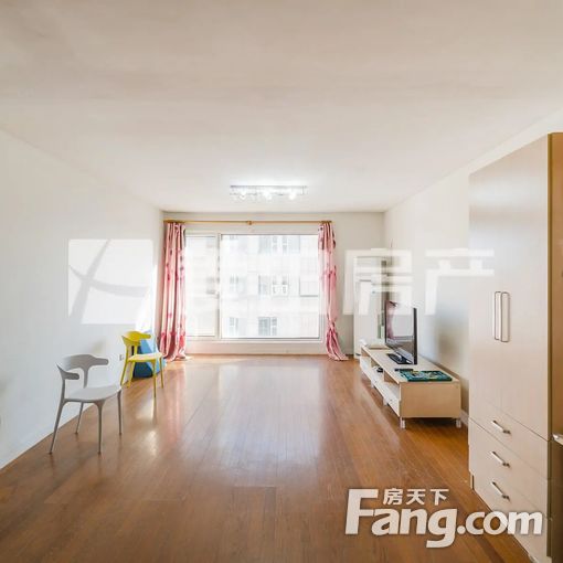  �۹�ʱ�� 2��2��2�� 111ƽ��װ�� 8000Ԫ/�� 