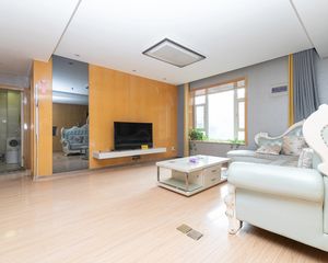 凯瑞·梧桐里3室1厅南北