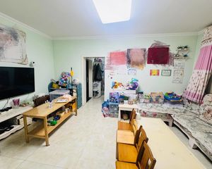 迎宾中路2号院 61.84平2居 南北向简装修 着急出售