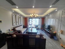 荣和大地二组团 双天桃 全新大4房2厅带车位急卖