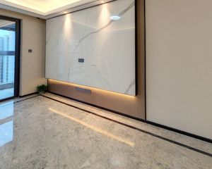 世茂璀璨万境3室2厅2卫南朝向308.0万元/套出售