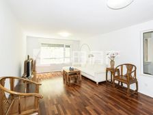 2室2厅锋尚国际公寓