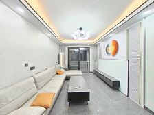 房龄新,12年次新,车位足,不用担心回来晚没地方停车