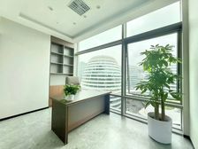 东二环朝阳门地铁 朝阳门SOHO145平精装遗留带家具出租