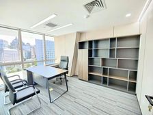 东二环朝阳门地铁上盖银河SOHO245平精装遗留带家具出租