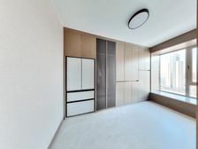 高区万象汇精装70万大平层,有公园有成熟配套