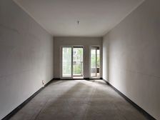 南岸区 融创江南融府高层 三房 72万