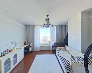 领寓70年住宅小区,民水民电,大一居LOFT户型,大宽窗视野