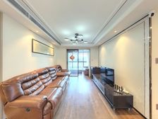 广南星园新上精装三房 高品质社区 次新房 低密度社区,诚售。