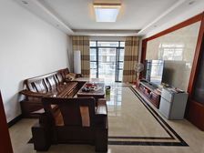 中铁南苑小区 4房2厅68万