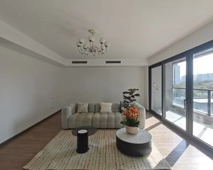龙湖天曜4室2厅3卫南朝向580.0万元/套出售