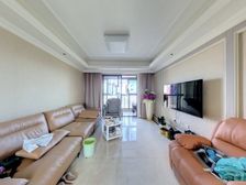 边套全明户型视野采光好,近地铁,大金全屋空调 地暖,欢迎品鉴