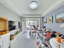 曙建路地铁口,自住精装修, 两房改三房,户型好,配套成熟 。