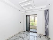 地铁口,万科青藤的下叠 人车分流 带大院子 前面无遮挡,诚售