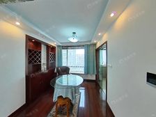 商品房,近双地.铁,视野开阔,边套全明,