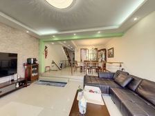 万科燕南园新上北进门南花园,临河景观,带地下室,户型全明 。