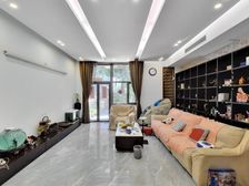 精装2年,组团联排别墅, 带地下室 ,带2车位,欢迎实地看房