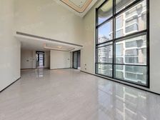 万科臻湾汇 225平 好楼层 价格劲爆 有车位 房东诚心出