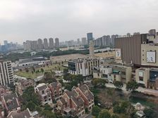 东郡名苑3室2厅2卫南朝向470.0万元/套出售