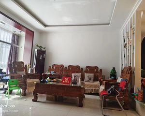 银河花园别墅6室1厅精装修