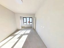 樱花北街大两居室出售,价格好谈