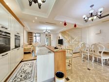 龙湖滟澜海岸澜庭 4室1厅 南 北