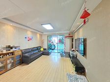 阳光照进你的心!新出南北户型 !满五年!出门地鉄口诚意出售