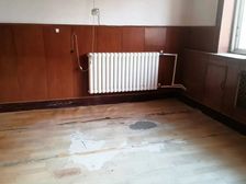 讷河里 三楼 一室一厅 61平米出售