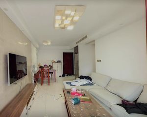 铂悦府3室2厅1卫南朝向208.0万元/套出售