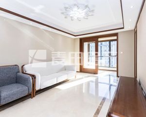 南北通透京投银泰琨御府3室2厅精装修