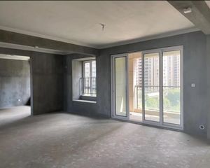 公园18724室2厅2卫南朝向398.0万元/套出售