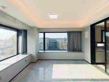 甄选好房!前湾雅苑虹庐湾 270c°转角厅 给你明亮视野