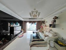 业主自荐!婚房装修,凤凰层大三房,诚意卖,有密码