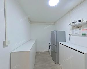公积金能贷30年 军休所家属楼,专人看守电梯,管理好,精装修