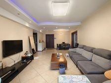 双轻轨旁边,龙头寺公园门口,精装大2房,急售