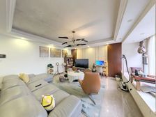 四季云顶,好楼层,价格低,可步行读书,精装三房