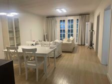 近十号线 南北通透 精装可拎包入住 出行方便 刚需两居