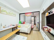 40 精装三房,双卧朝南一卧朝北,带大院子采光无忧,双卫格局