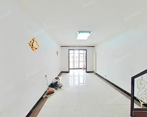 房山城关地铁站旁·顺成嘉苑 标准三居 南北向