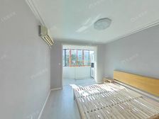 精装修一房一厅,中间楼层采光好